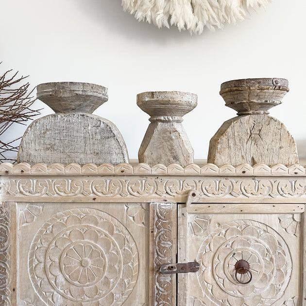 Indian Seeder Candle Stand