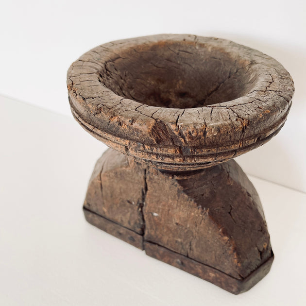 Indian Seeder Candle Stand